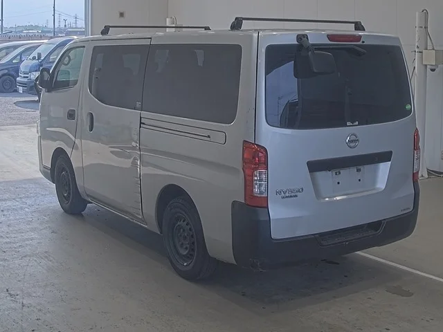 Nissan CARAVAN VAN — фото 2