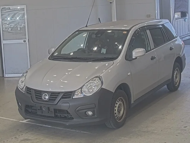 Nissan AD — фото 1