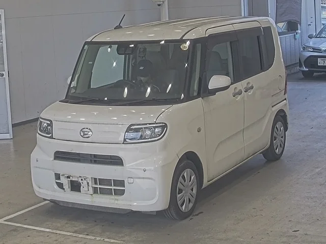 Daihatsu TANTO — фото 1
