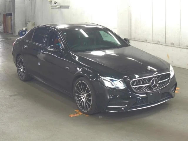 Mercedes-Benz AMG — фото 1
