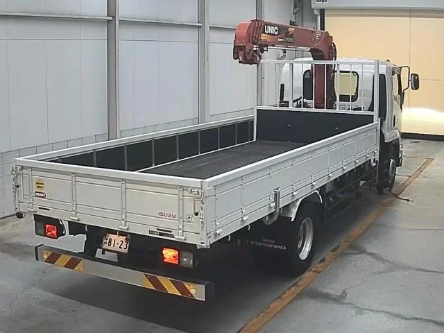 Isuzu FORWARD — фото 2