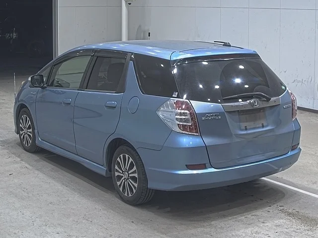 Honda FIT SHUTTLE — фото 2