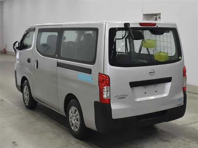 Nissan CARAVAN VAN — фото 2