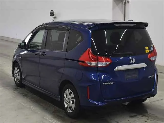 Honda FREED — фото 2