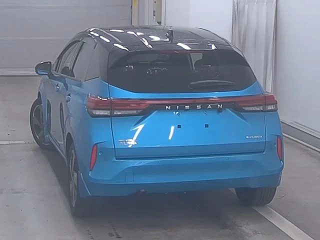 Nissan AURA — фото 2