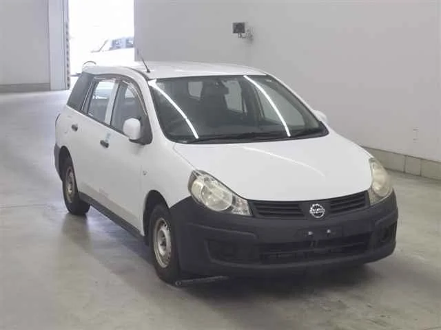 Nissan AD — фото 1