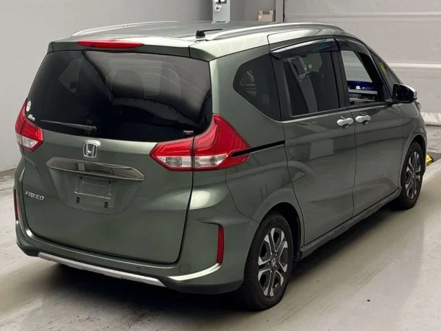 Honda FREED — фото 2