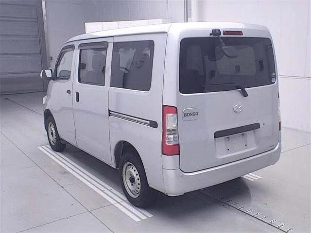 Mazda BONGO VAN — фото 2