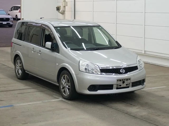 Nissan LAFESTA — фото 1
