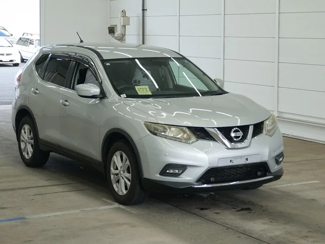 Nissan X-TRAIL — фото 1