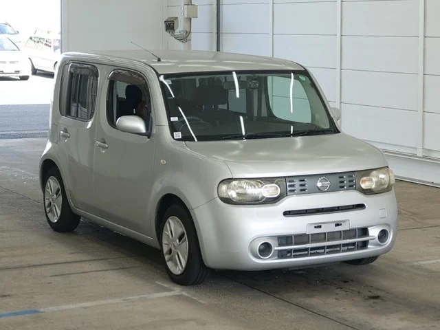 Nissan CUBE — фото 1