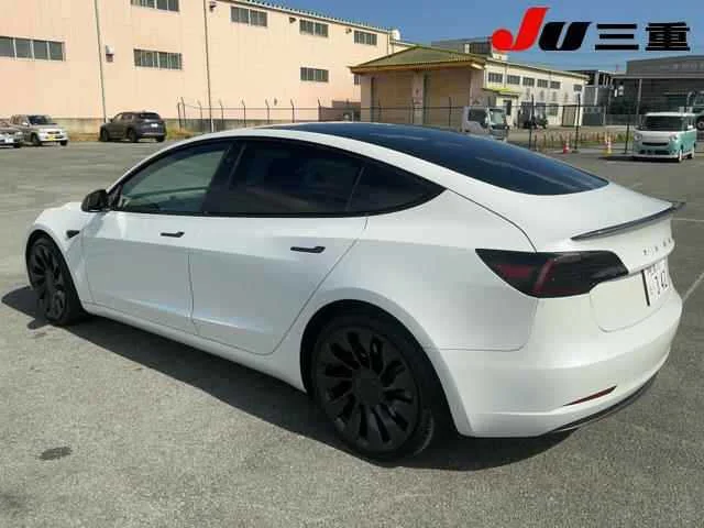 Tesla MODEL3 — фото 2