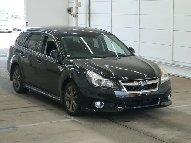 Subaru LEGACY — фото 1