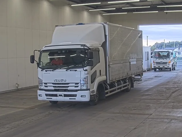 Isuzu FORWARD — фото 1