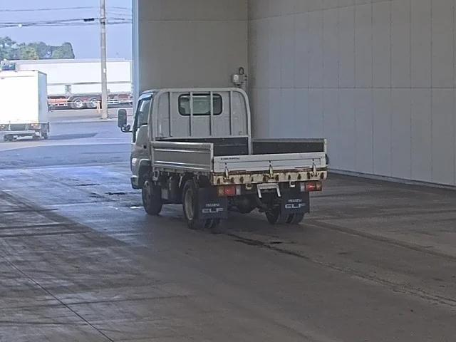 Isuzu ELF — фото 2