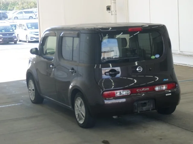 Nissan CUBE — фото 2