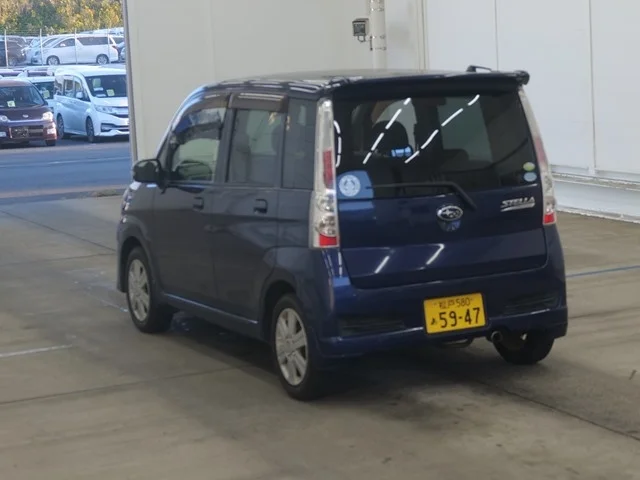 Subaru STELLA — фото 2