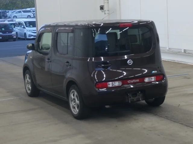 Nissan CUBE — фото 2