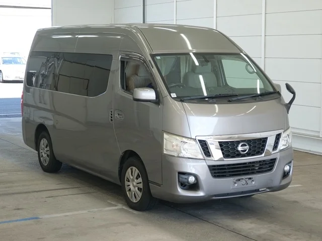 Nissan CARAVAN — фото 1