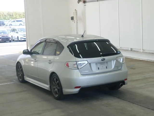 Subaru IMPREZA — фото 2