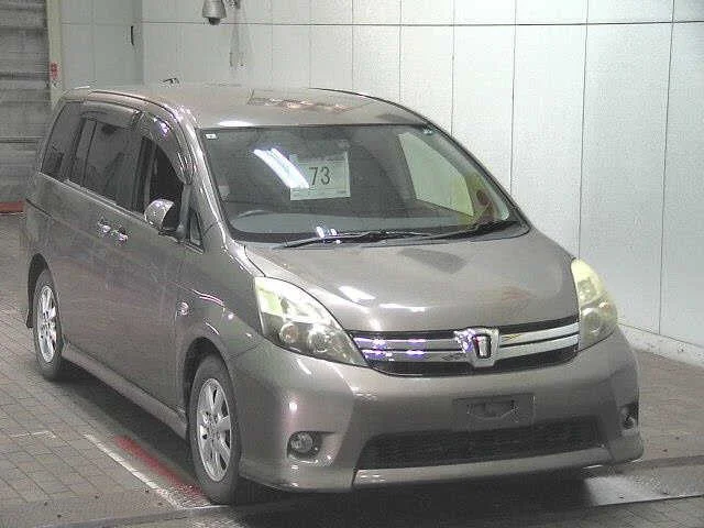 Toyota ISIS