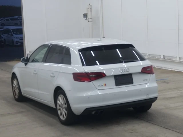 Audi A3 — фото 2