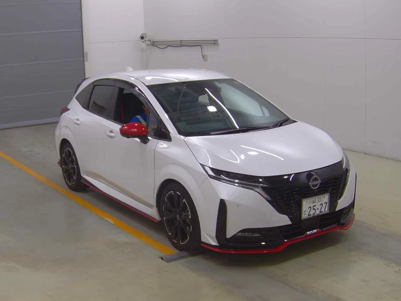 Nissan AURA — фото 1