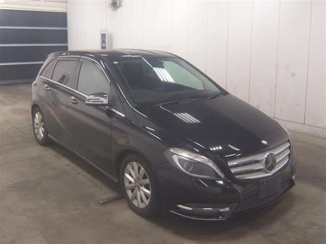 Mercedes-Benz B CLASS