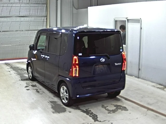 Daihatsu TANTO — фото 2