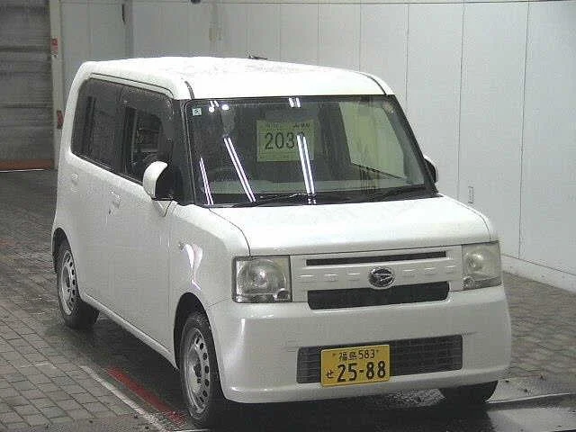Daihatsu MOVE CONTE
