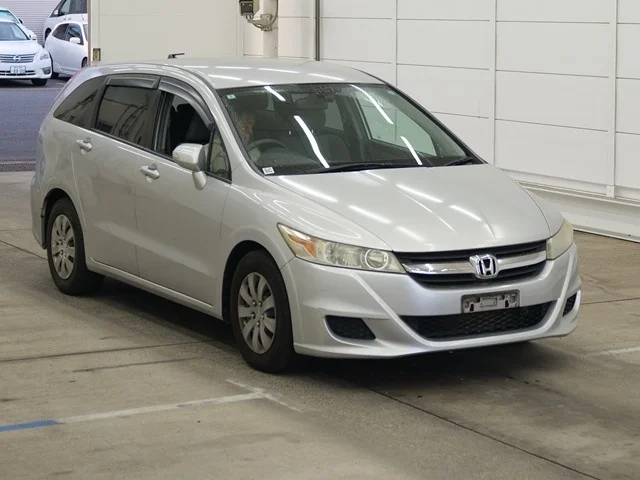 Honda STREAM — фото 1