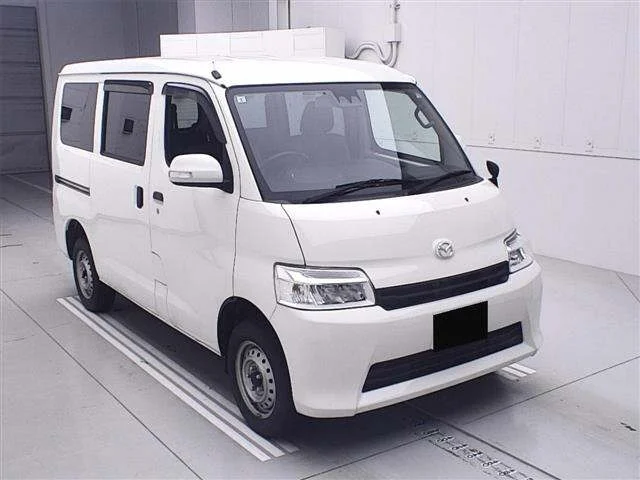 Mazda BONGO VAN — фото 1