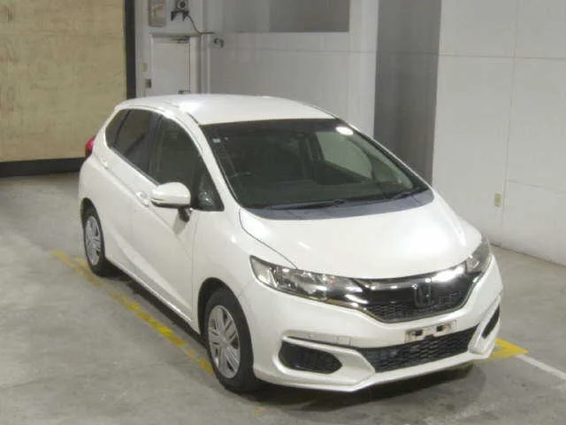 Honda FIT — фото 1