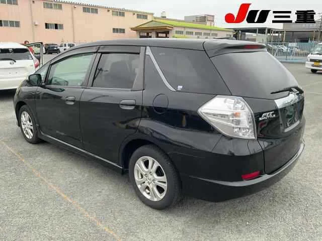 Honda FIT SHUTTLE — фото 2