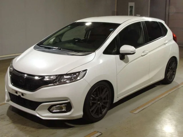 Honda FIT — фото 1