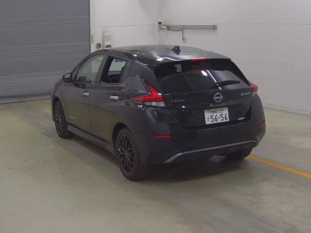 Nissan LEAF — фото 2