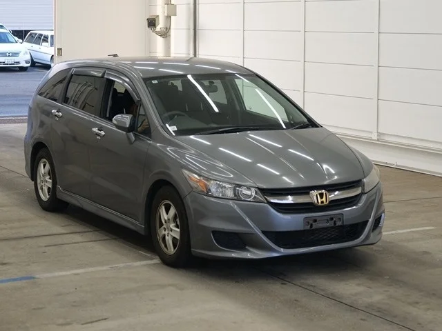 Honda STREAM — фото 1