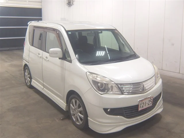 Mitsubishi DELICA D2