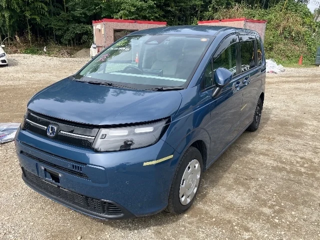 Honda FREED — фото 1