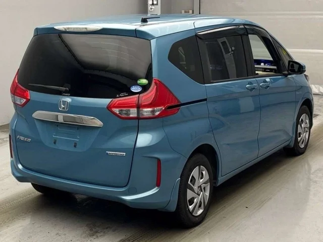 Honda FREED — фото 2