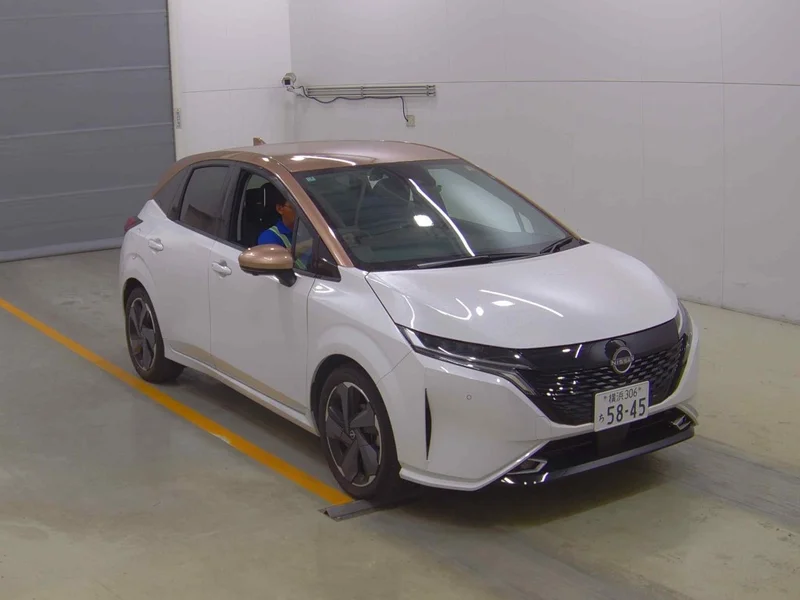 Nissan AURA — фото 1