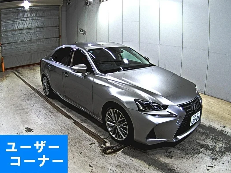 Lexus IS — фото 1
