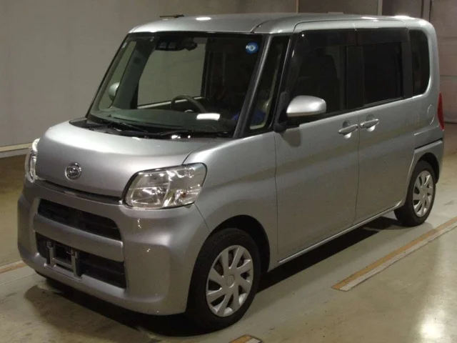 Daihatsu TANTO — фото 1