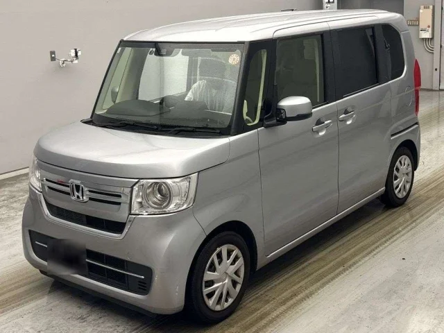 Honda N BOX — фото 1