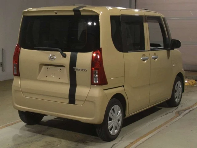 Daihatsu TANTO — фото 2