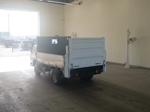 Isuzu ELF — фото 2
