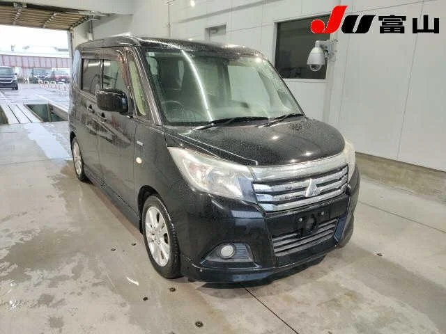 Mitsubishi DELICA D2