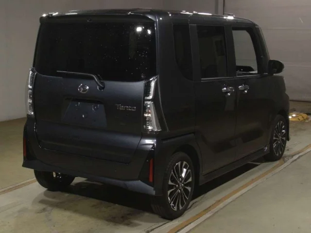 Daihatsu TANTO — фото 2