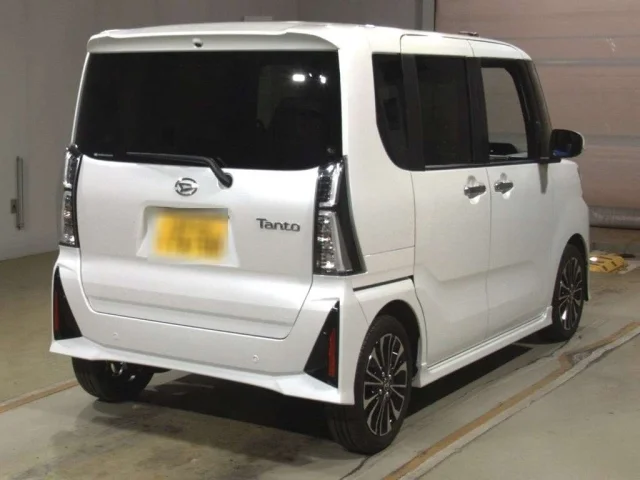 Daihatsu TANTO — фото 2