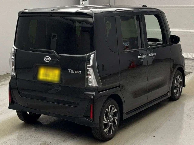 Daihatsu TANTO — фото 2